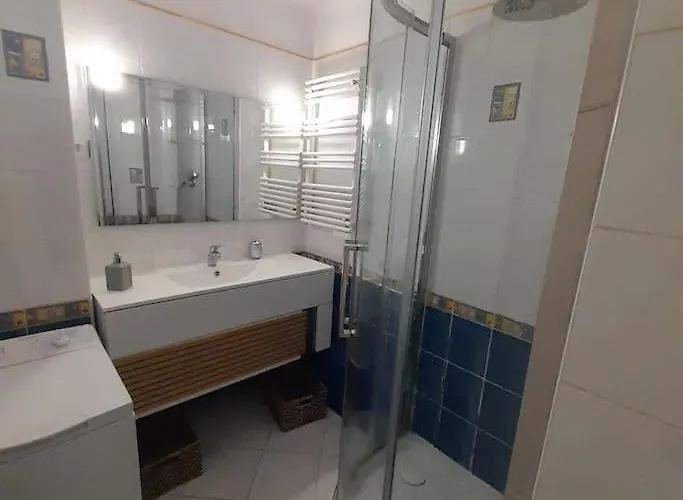 Petit Coin De Paradis 2 Mn De La 2chs Balcon Clim Parking 식스포즈레스플라지스