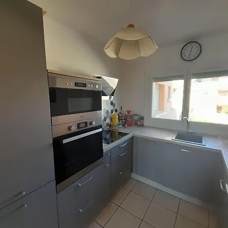 Petit Coin De Paradis 2 Mn De La 2chs Balcon Clim Parking Six-Fours-les-Plages