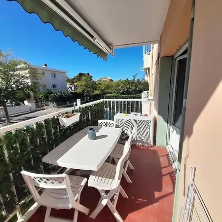 Petit Coin De Paradis 2 Mn De La 2chs Balcon Clim Parking Appartement *
